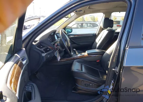 2013 BMW X5 xDrive35I/xDrive35I Premium/xDrive35I Sport Activity z USA, uszkodzony, nr VIN 5UXZV4C53D0B05226